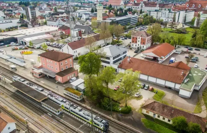 Klappe am Bahnhof Dillingen