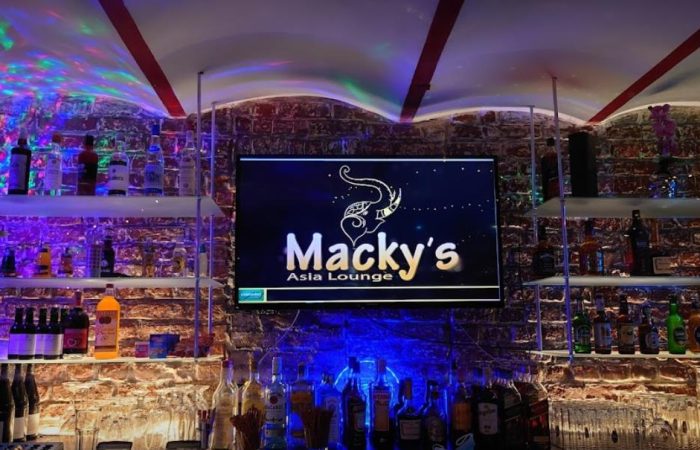 Macky’s Asia Lounge